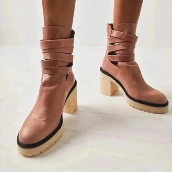 Free People Shoes - Free People Jesse Cutout Boots 39